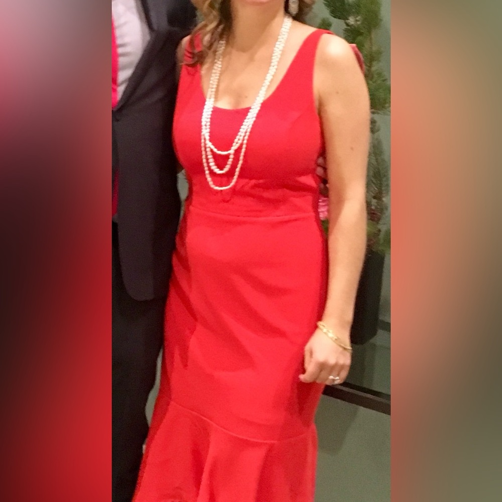 Beautiful red scoop neck midi high/low dress